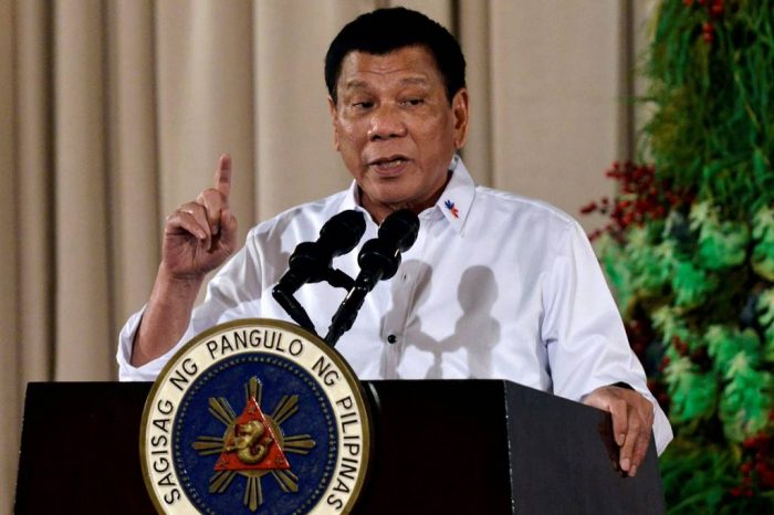 Tổng thống Philippines kêu gọi người dân đoàn kết, kiêng ăn cầu nguyện chống đại dịch COVID-19