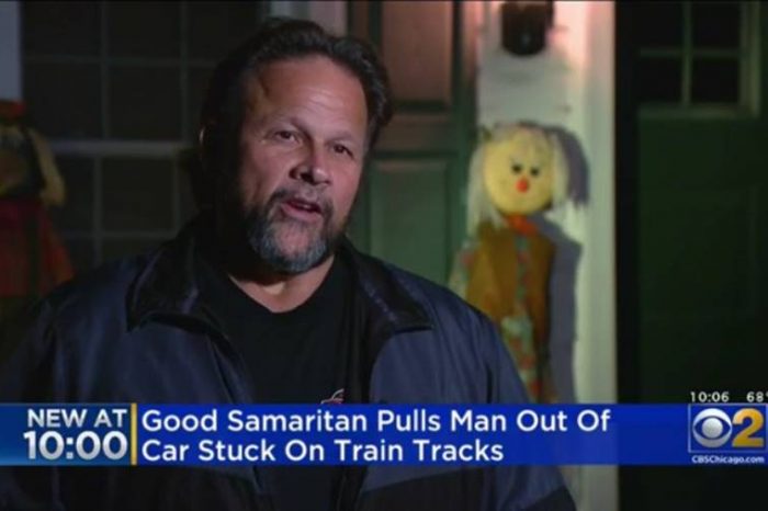 “Tôi biết đó là Chúa!” - Cơ đốc nhân giải cứu một người cao tuổi bị mắc kẹt trên đường rầy xe lửa