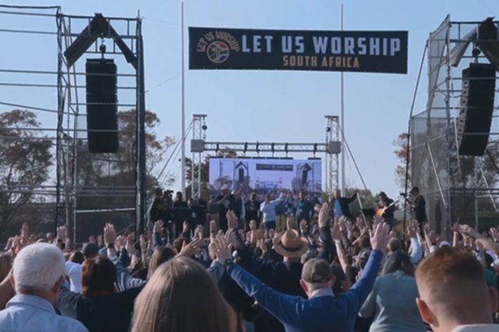 Nam Phi: Hơn 8.000 người tham gia sự kiện: ‘Hãy để chúng ta tôn thờ Chúa!’